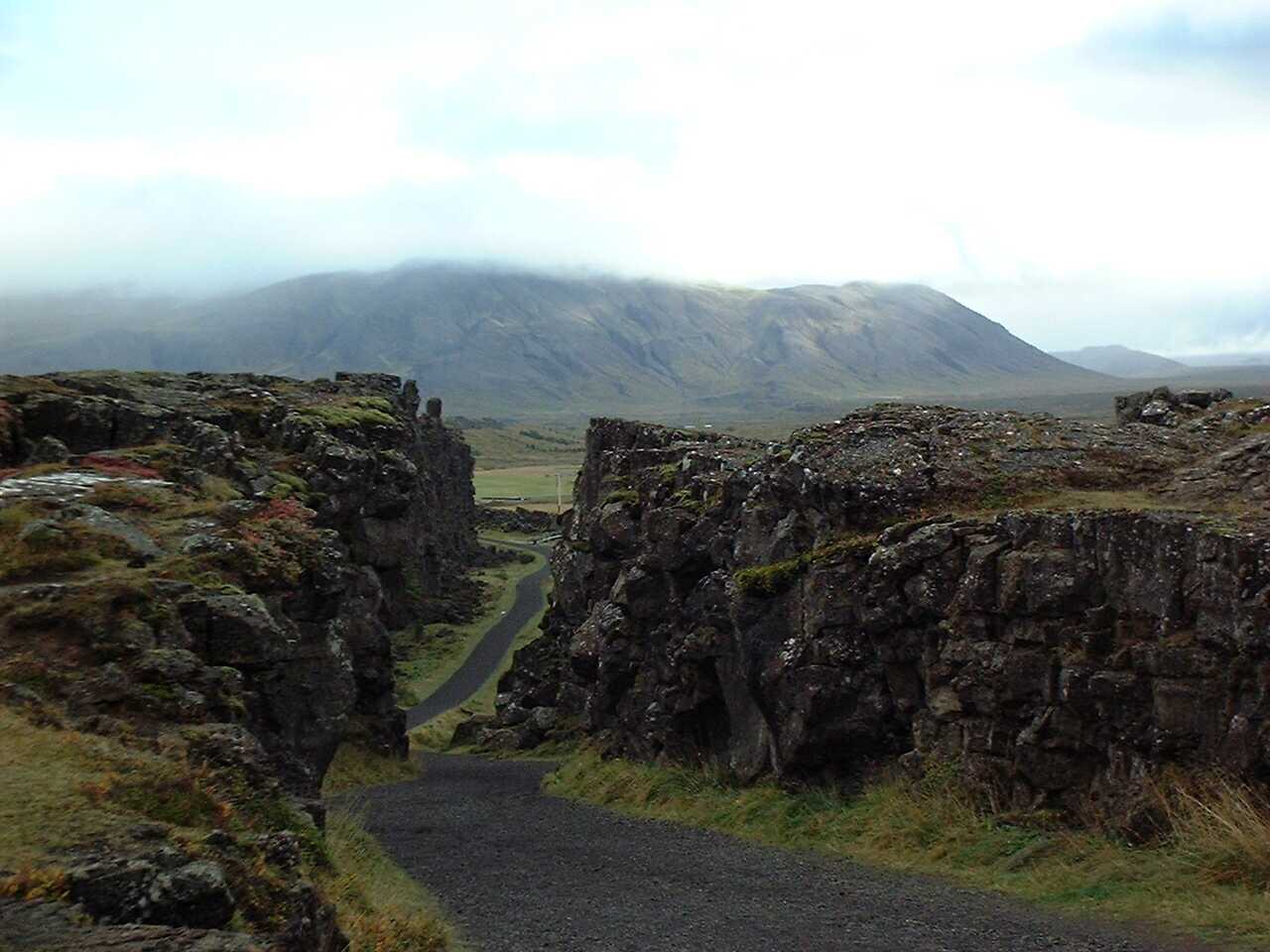 Axial Rift between American and European Plates